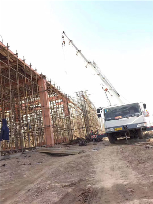 中牟县25 吨、50 吨吊车怎么选？多大重量 / 半径适合对应车型？