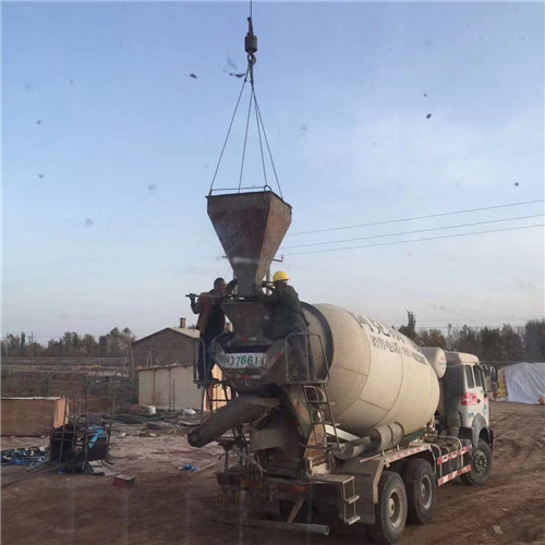 中牟县“精准瞄准”—— 吊车的 “定位导航” 技术